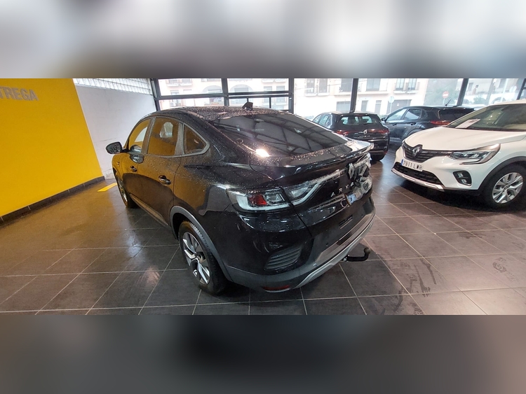 Renault Arkana 1.3 TCE 140CV foto 14